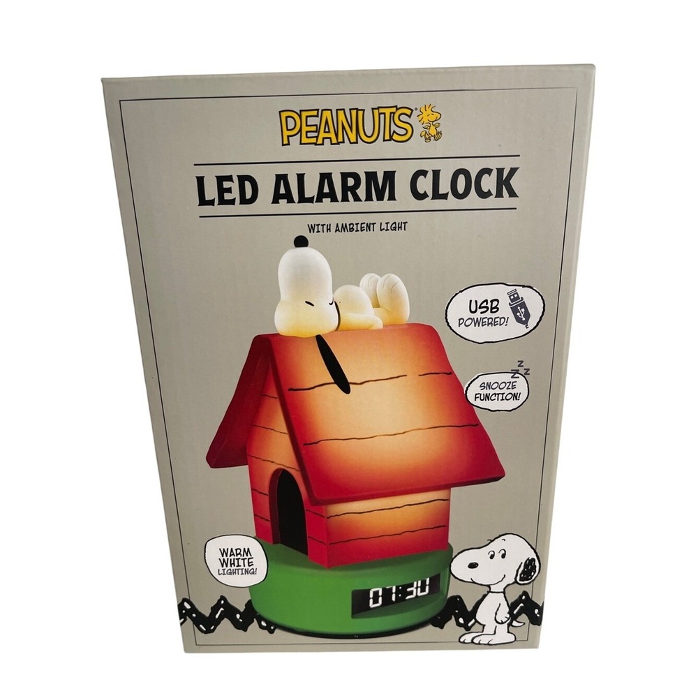 Peanuts Snoopy LED Alarm Clock NEW